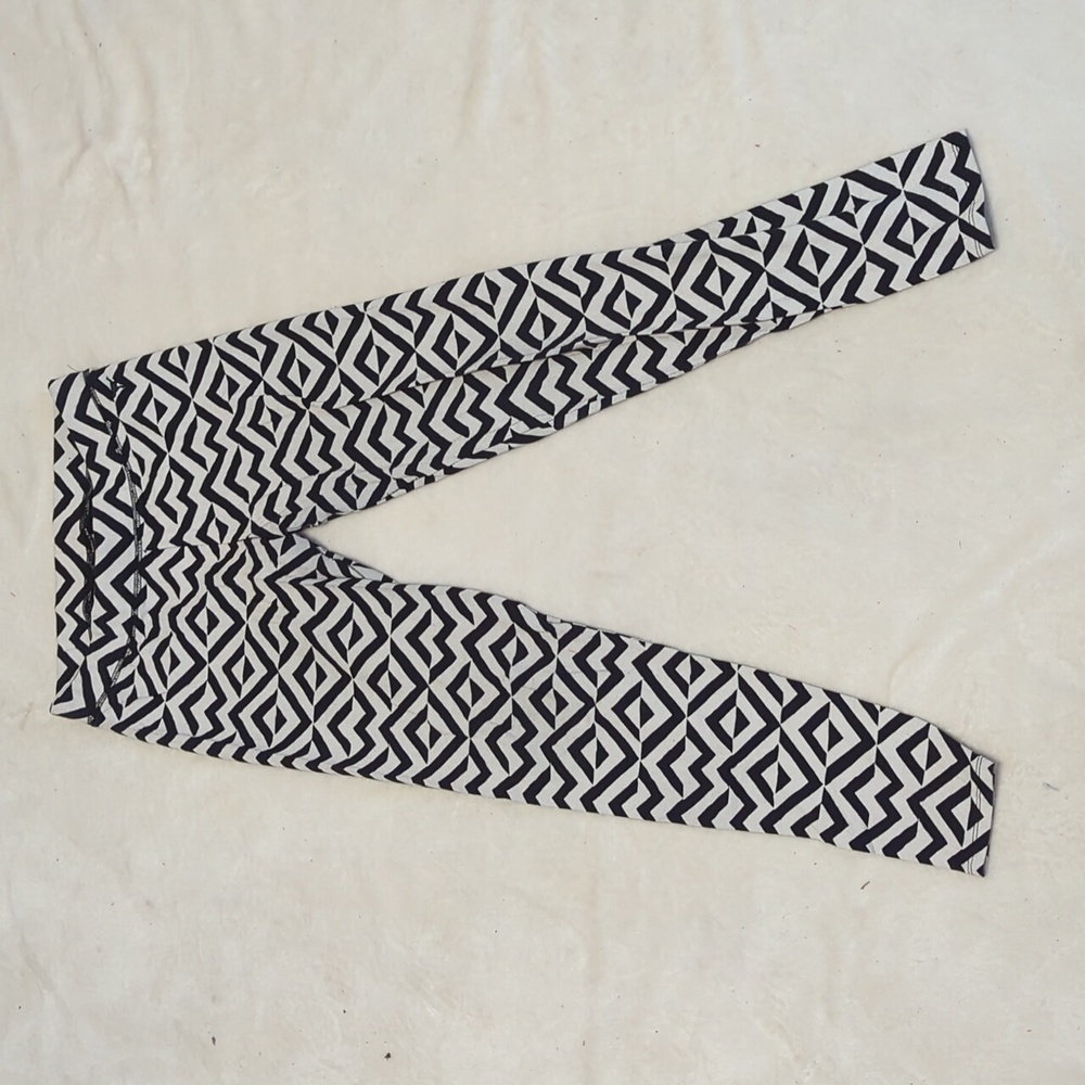 Pink Victoria's secret woman's leggings size small Black And White